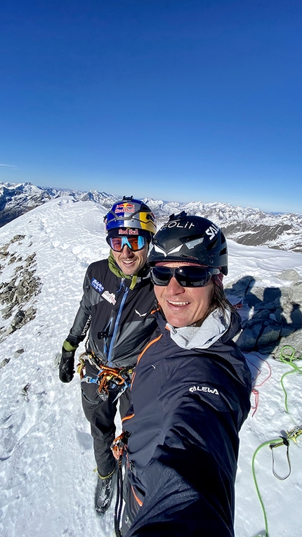 Paralpinismo, Aaron Durogati, Simon Gietl, Hochgall - Aaron Durogati e Simon Gietl in cima al Hochgall