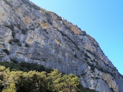 Parete di San Paolo e Medusa, la via d’arrampicata di Matteo Rivadossi e Silvio Fieschi