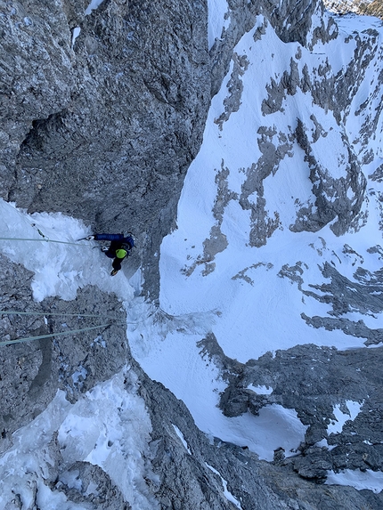 Sass dle Diesc, Fanes, Dolomites, Manuel Baumgartner, Simon Kehrer - Manuel Baumgartner and Simon Kehrer making the first ascent of Aurona, Sas dle Diesc, Fanes, Dolomites (28/11/2020)