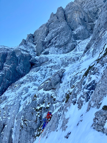 Gross Ruchen, Switzerland, Dani Arnold, Roger Schäli - Dani Arnold and Roger Schäli establishing Egidius up the North Face of Gross Ruchen in Switzerland (21/11/2020)