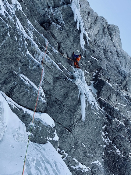 Gross Ruchen, Switzerland, Dani Arnold, Roger Schäli - Dani Arnold and Roger Schäli establishing Egidius up the North Face of Gross Ruchen in Switzerland (21/11/2020)