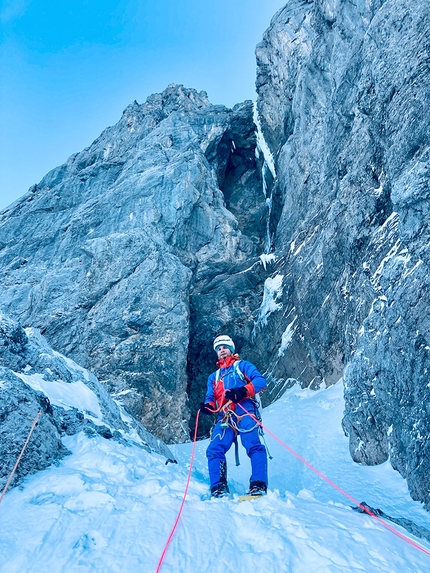 Gross Ruchen, Switzerland, Dani Arnold, Roger Schäli - Dani Arnold and Roger Schäli establishing Egidius up the North Face of Gross Ruchen in Switzerland (21/11/2020)