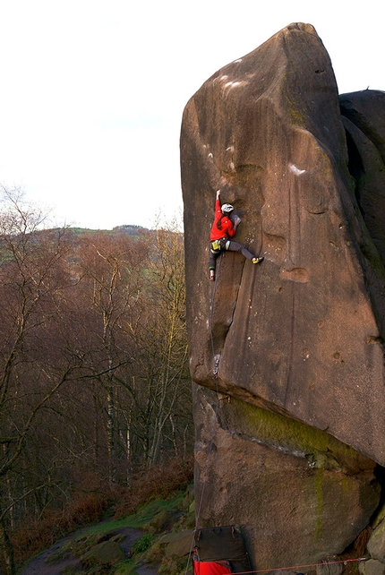 Caroline Ciavaldini - Caroline Ciavaldini climbing Gaia at Black Rocks, England