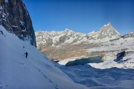 Gran Sometta, Valle d'Aosta, François Cazzanelli, Roger Bovard, Emrik Favre, Jerome Perruquet, Francesco Ratti, Stefano Stradelli - Gran Sometta (3361m), Valle d'Aosta: 