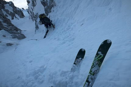 Cima Ambrizzola, Dolomiti - Cima Ambrizzola (gruppo Croda da Lago), Dolomiti (Francesco Vascellari, Loris De Barba 01/02/2020)