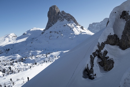 Cima Ambrizzola, Dolomiti - Cima Ambrizzola (gruppo Croda da Lago), Dolomiti (Francesco Vascellari, Loris De Barba 01/02/2020)