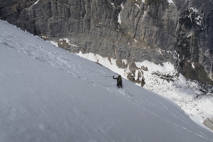 Croda de Marchi, Marmarole, Dolomiti - Descent of the west face of Croda de Marchi Sud in the Marmarole group of the Dolomites (Davide D’Alpaos, Loris De Barba, Francesco Vascellari, 05/05/2020)