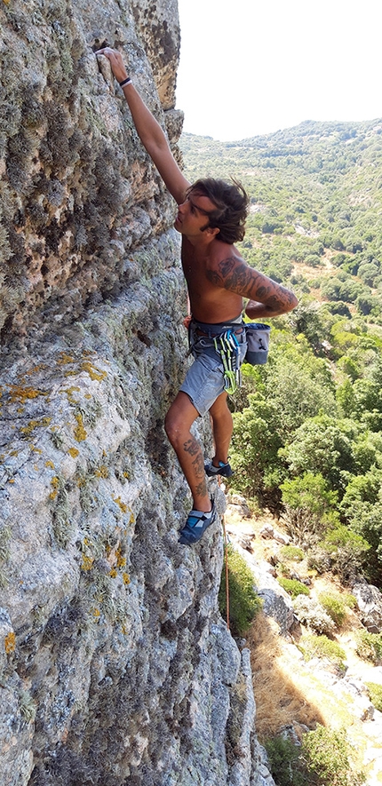 Monte Tuvu, Sardinia - Climbing at Monte Tuvu, Sardinia