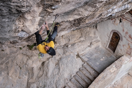 Stefano Ghisolfi establishes Erebor, at 9b/+ the hardest climb in Italy