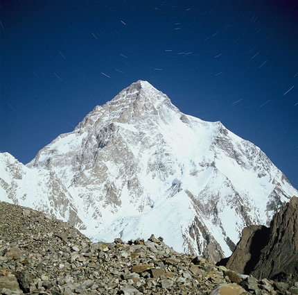 K2 - Sabato 16 gennaio 2021 alle 16:58 il K2 è stato salito per la prima volta in inverno da un team di 10 alpinisti nepalesi composto da Nirmal Purja, Mingma David Sherpa, Mingma Tenzi Sherpa, Geljen Sherpa, Pem Chiri Sherpa, Dawa Temba Sherpa, Mingma G, Dawa Tenjin Sherpa, Kilu Pemba Sherpa e Sona Sherpa.