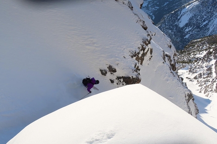 Monte Riet, Bormio, Paolo Marazzi, Giuliano Bordoni, Bruno Mottini - Bruno Mottini sulla parete SO del Monte Reit il 07/01/2021