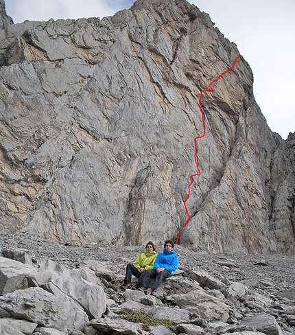 Bereziartu and Otegui free Super Weissmuller 8a/8a+ on Petit Pic De Ansabere