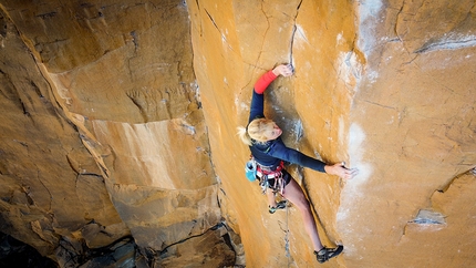 Brittany Goris ripete East Coast Fist Bump, 8b+ di arrampicata trad