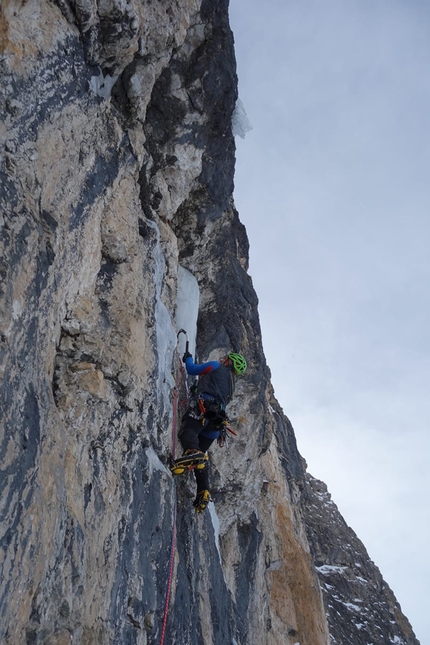 Space Shuttle, Sass dla Lùesa, Dolomiti, Markus Huber, Peter Zischg - Durante l'apertura di Space Shuttle al Sass dla Lùesa, Dolomiti (Markus Huber, Peter Zischg, Igor Griesmair)