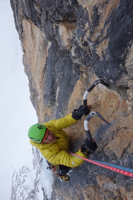 Space Shuttle, Sass dla Lùesa, Dolomiti, Markus Huber, Peter Zischg - Durante l'apertura di Space Shuttle al Sass dla Lùesa, Dolomiti (Markus Huber, Peter Zischg, Igor Griesmair)