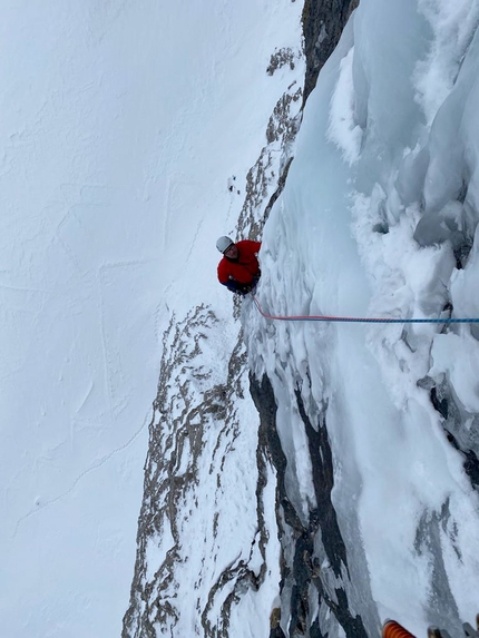 Space Shuttle, Sass dla Lùesa, Dolomiti, Markus Huber, Peter Zischg - Durante l'apertura di Space Shuttle al Sass dla Lùesa, Dolomiti (Markus Huber, Peter Zischg, Igor Griesmair)