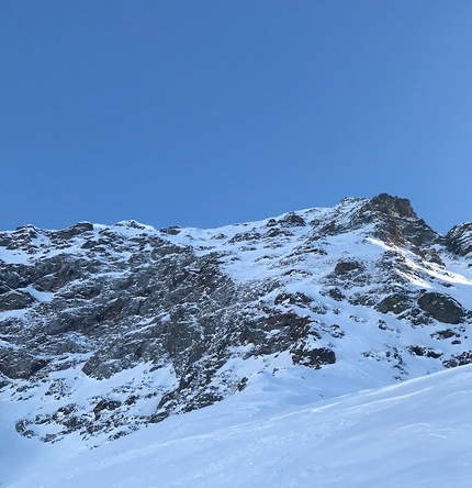 Chaperon, Paul Bonhomme, Xavier Cailhol - Paul Bonhomme and Xavier Cailhol making the first ski descent of the North Face of Chaperon in the French Alps on 19/01/2021