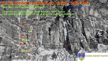 Val Pramper, Dolomiti di Zoldo, Santiago Padrós, Ruggero Corà, Piero Danieli - Il Camoscio Saltarino in Val Pramper, Dolomiti di Zoldo (Ruggero Corà, Piero Danieli, Santiago Padrós 18/01/2021)