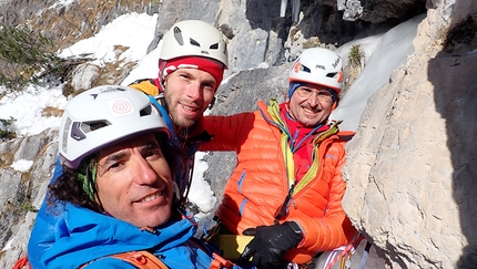 Val Pramper, Dolomiti di Zoldo, Santiago Padrós, Ruggero Corà, Piero Danieli - Santiago Padrós, Ruggero Corà e Piero Danieli su Il Camoscio Saltarino in Val Pramper, Dolomiti di Zoldo