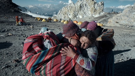 Banff Mountain Film Festival World Tour - Cholitas di Jaime Murciego e Pablo Iraburuo. Con Dora Magueño, Lidia Huayllas, Cecilia Llusco