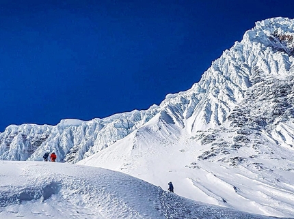 Manaslu, Alex Txikon, Iñaki Alvarez, Simone Moro - The Manaslu winter expedition