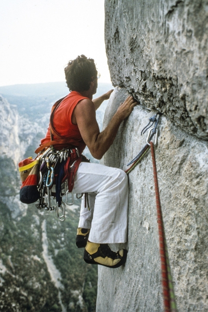 Molti friends e alcuni nuts di Gianni Battimelli - Gianni Battimelli in Verdon su Eperon Sublime, 1985