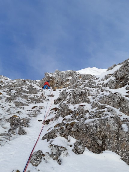 Cimon di Palantina, Alpago, Andrea Gamberini, Giovanni Zaccaria - Durante l'apertura di Piatto d'Argento al Cimon di Palantina in Alpago (Andrea Gamberini, Giovanni Zaccaria 05/02/2021)