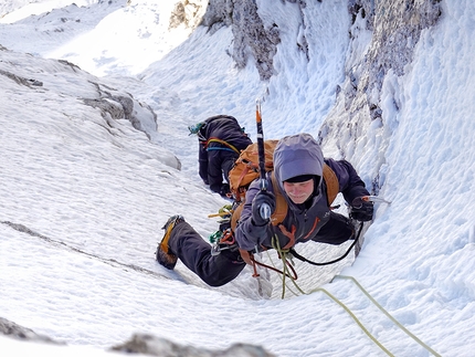 Cimon di Palantina, Alpago, Matteo Pilon, Florian Faessler, Rostyslav Shevchenko - Rostyslav Shevchenko durante l'apertura di L'insostenibile leggerezza dell’essere sulla parete nord di Cimon di Palantina in Alpago