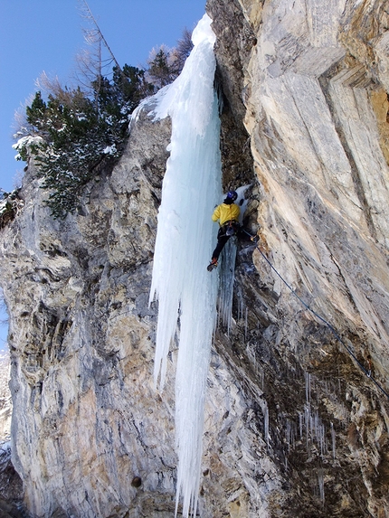 Valle di Daone, Valneda, L’Ira di Giò, Matteo Rivadossi, Simone Monecchi - L’Ira di Giò in Valneda (Val Daone): 