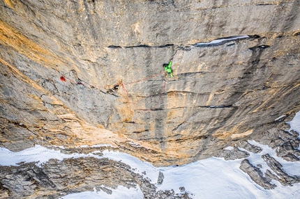 Simon Gietl, Mittelpfeiler, Heiligkreuzkofel, Sass dla Crusc, Dolomites - Simon Gietl making a rope-solo winter ascent of Mittelpfeiler on Heiligkreuzkofel / Sass dla Crusc in the Dolomites on 25/02/2021