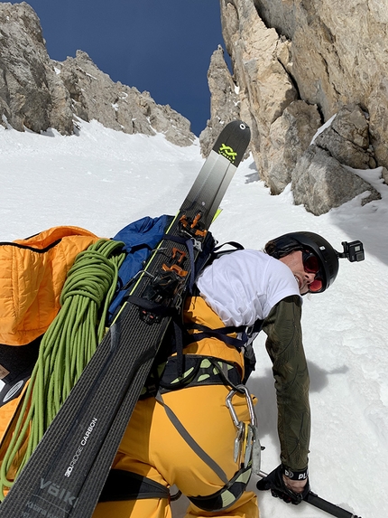 Monte Fop, Dolomiti, Alberto Ronchi, Patrik De Michiel, Linea Chasing Aesthetics - Alberto Ronchi in salita sul Monte Fop, Dolomiti