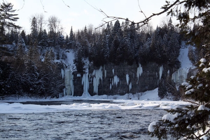 Usa e Canada Ice Climbing Connection - Settore Valentin, Pont Rouge, Quebec, Canada