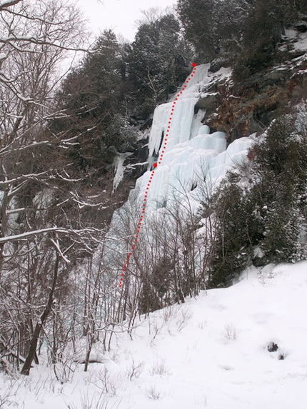Usa e Canada Ice Climbing Connection - Crazy Diamond, Mont Pisagh, Lake Willougby, Vermont, USA
