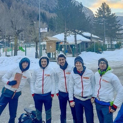 Scialpinismo tra Masino e Bregaglia, Mattia Testa, Marco Gautiero, Riccardo Molteni, Luca Chiesa, Luca Bianchi  - Partenza da San Martino