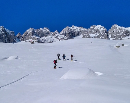 Traversata con gli sci tra i giganti del Masino - Bregaglia