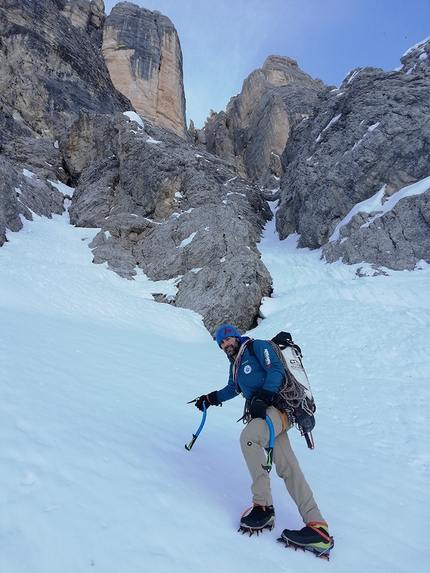 Civetta, Dolomiti, Torre d’Alleghe, Nicola Tondini, Lorenzo D'Addario - Nicola Tondini verso Dulcis in fundo alla Torre d’Alleghe in Civetta, Dolomiti