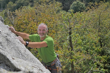 Arrampicata sportiva nel monregalese, Mondovì, Cuneo - Costabella: il prof. Federico Bausone on fire 