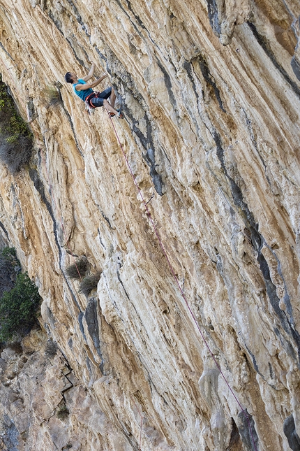 La Severina (Palinuro), Rolando Larcher - La Severina (Palinuro): Herman Zanetti climbing €6.50 rimborso