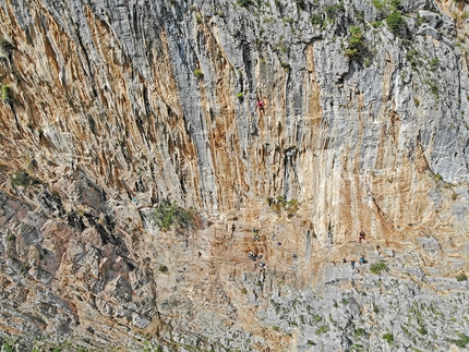 La Severina (Palinuro), Rolando Larcher - La Severina (Palinuro): Nicola Sartori climbing Palimuro