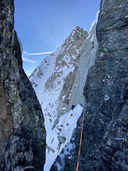 Virger Nordkette, Vittorio Messini, Matthias Wurzer - Vittorio Messini and Matthias Wurzer making the winter traverse of the Virger Nordkette in Austria from 02-03/03/2021