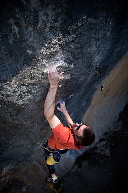 Will Bosi - William Bosi making the first ascent of King Capella 9b+ at Siurana, Spain.