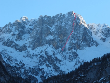 Slovenian winter climbing 2010/2011 - The line up the North Face of Široka peč climbed by Lindič, Blagus, Lorenčič and Prezelj.