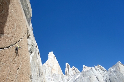 Seán Villanueva climbs two new routes on El Mocho in Patagonia