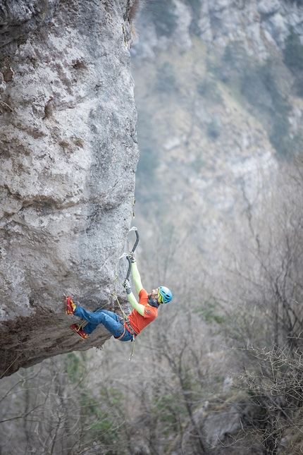 Val Colvera total dry tooling - Val Colvera: Silvio Stefani su La Prua 