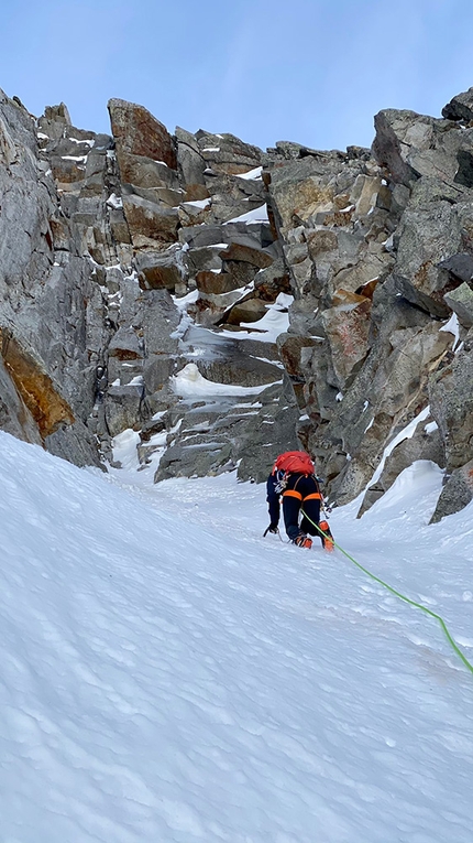 Vedrette di Ries, Cima di Pianalto, Simon Gietl, Jakob Steinkasserer, Feuertaufe - Jakob Steinkasserer sul quarto tiro di Feuertaufe sulla parete ovest di Cima di Pianalto, Vedrette di Ries