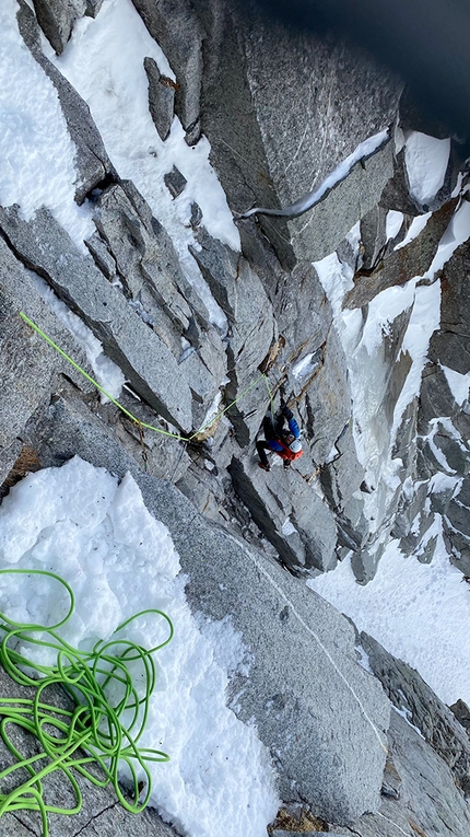 Vedrette di Ries, Cima di Pianalto, Simon Gietl, Jakob Steinkasserer, Feuertaufe - Jakob Steinkasserer sul quinto tiro di Feuertaufe sulla parete ovest di Cima di Pianalto, Vedrette di Ries