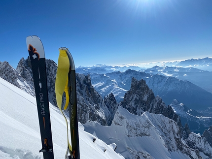 Mont Brouillard, Couloir del Quid Pluris, Denis Trento, Monte Bianco - Denis Trento il 24/04/2021, avvicinamento al Couloir del Quid Pluris sul Mont Brouillard (gruppo del Monte Bianco)