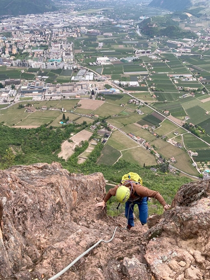 Dirty-flirty, la nuova via d’arrampicata sul porfido di Bolzano