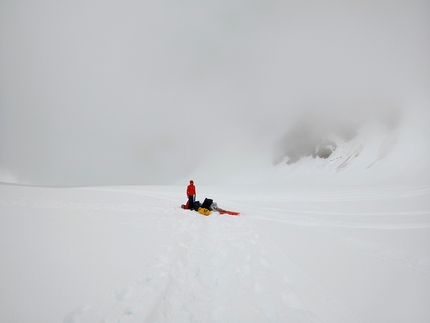 Mount Huntington, Alaska, Heart of Stone, Luka Lindič, Ines Papert - Making the first ascent of Heart of Stone on the West Face of Mount Huntington in Alaska (Luka Lindič, Ines Papert 26-27/04/2021)