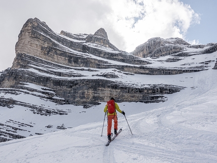 Civetta, Pelmo, Antelao, Tofana di Rozes, Dolomiti, Matteo Furlan, Giovanni Zaccaria. - Matteo Furlan nel vant superiore del Monte Pelmo, Dolomiti